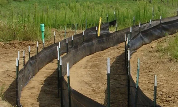 Silt-fencing